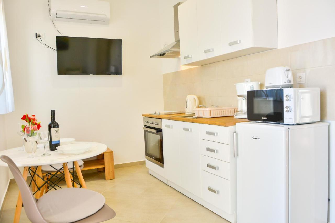 Gromila 2 Apartment เซนญ์ ภายนอก รูปภาพ
