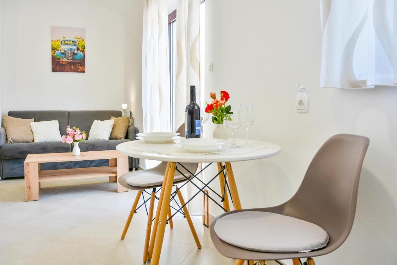 Gromila 2 Apartment เซนญ์ ภายนอก รูปภาพ