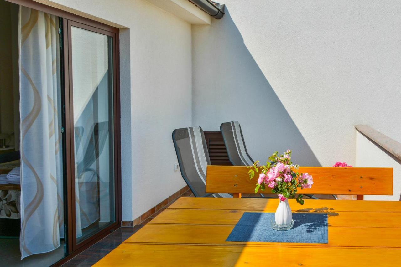 Gromila 2 Apartment เซนญ์ ภายนอก รูปภาพ