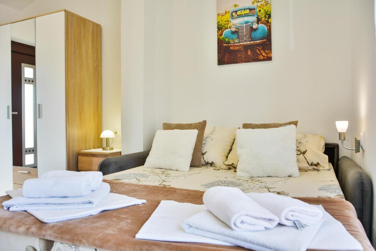 Gromila 2 Apartment เซนญ์ ภายนอก รูปภาพ